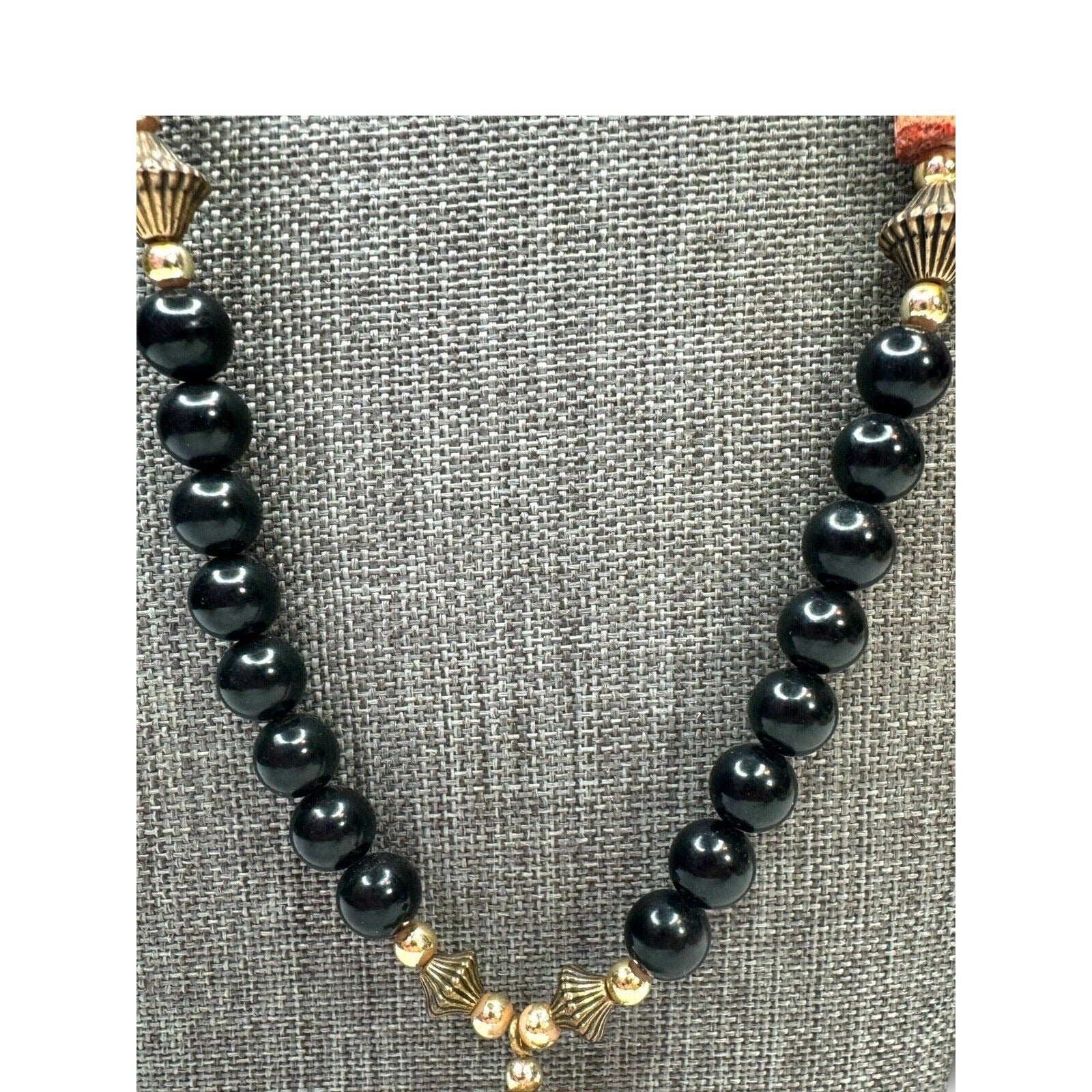 Vintage Jaydee Original Sponge Coral Black Jade Buffalo Horn Necklace 24"