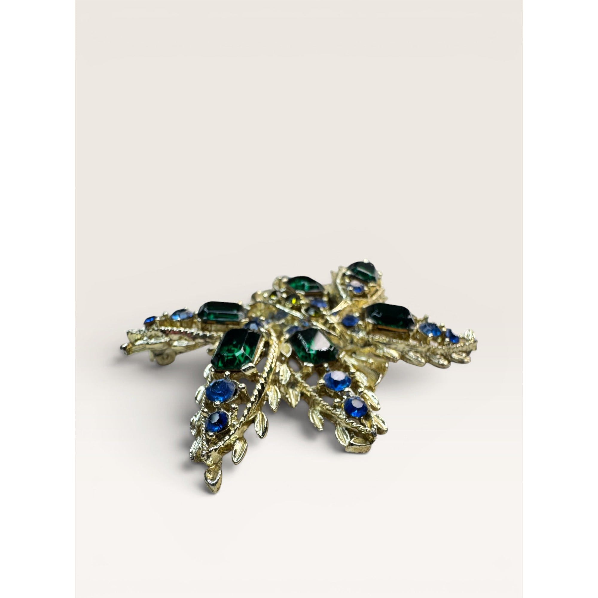 1950s Green Blue Crystal Gold Tone Abstract Foliage Brooch Vintage