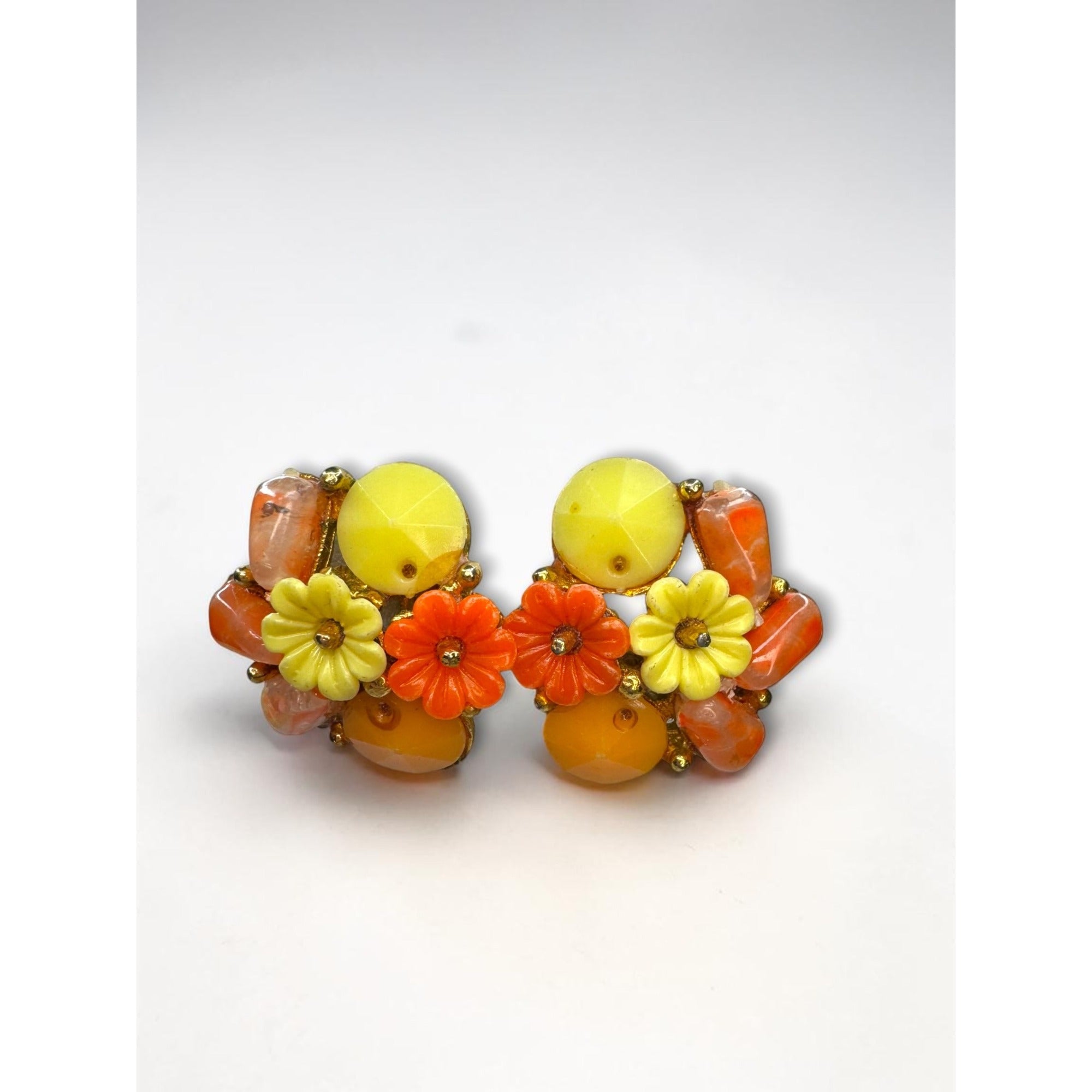 Selro Selini Fluorescent Lucite Bead Necklace Earrings Set 1960s Vintage Glow