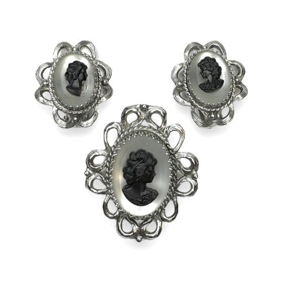 Vintage Whiting & Davis cameo brooch clip earring set silver tone glass 1950s