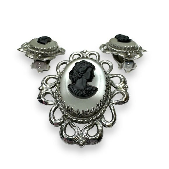 Vintage Whiting & Davis cameo brooch clip earring set silver tone glass 1950s