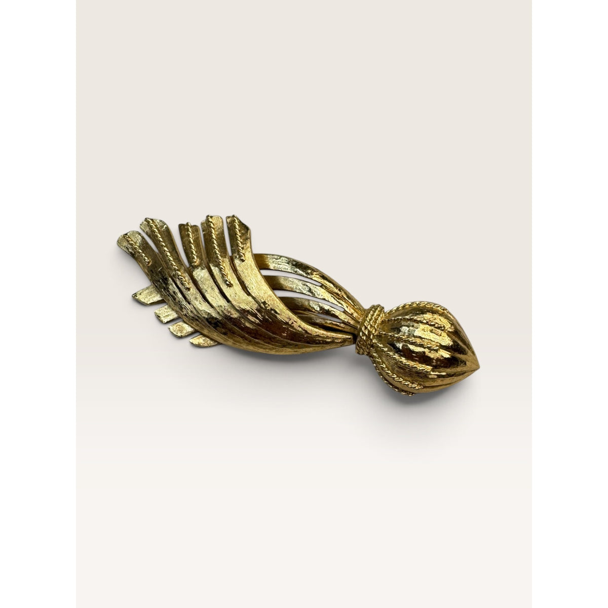 Vintage Monet Brushed Gold Tone Wheat Sheath Plume Brooch Pin Architectural 3.32"