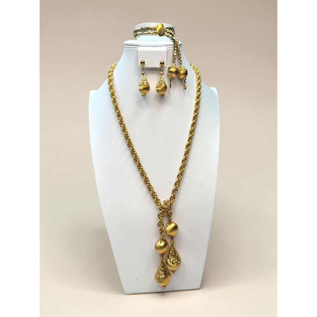 Monet 1961 Bolero Goldtone Parure Set necklace earrings bracelet Alice Vega Book