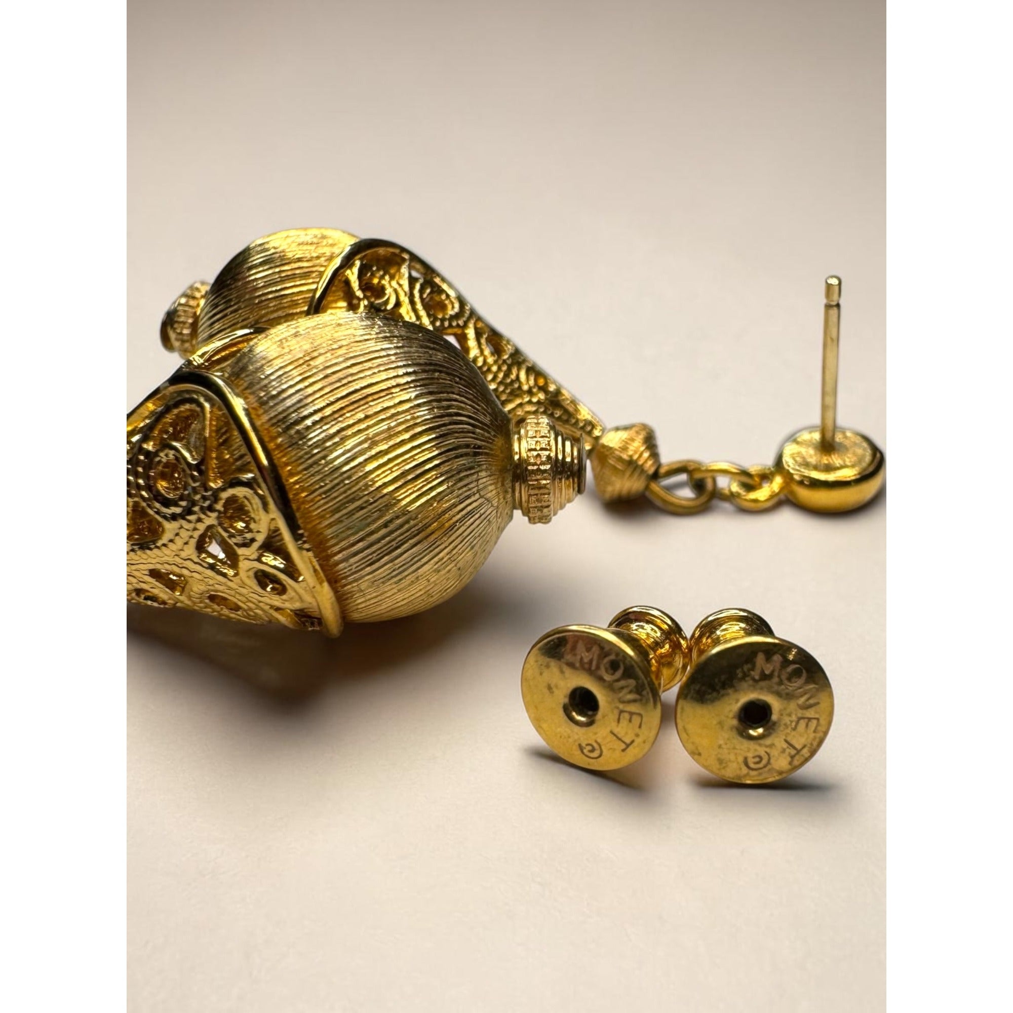 Monet 1961 Bolero Goldtone Parure Set necklace earrings bracelet Alice Vega Book