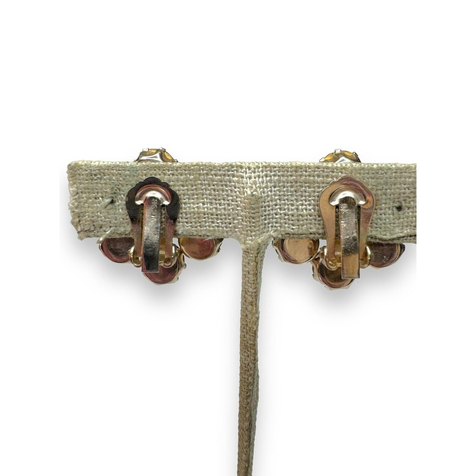 Weiss Vintage Brown Amber Rhinestone Clip On Earrings Gold Tone 1950s