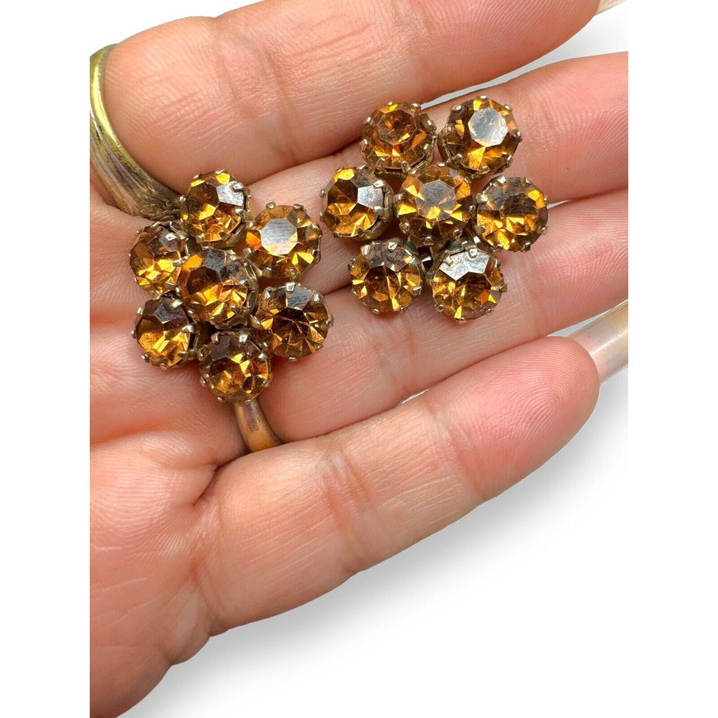 Weiss Vintage Brown Amber Rhinestone Clip On Earrings Gold Tone 1950s