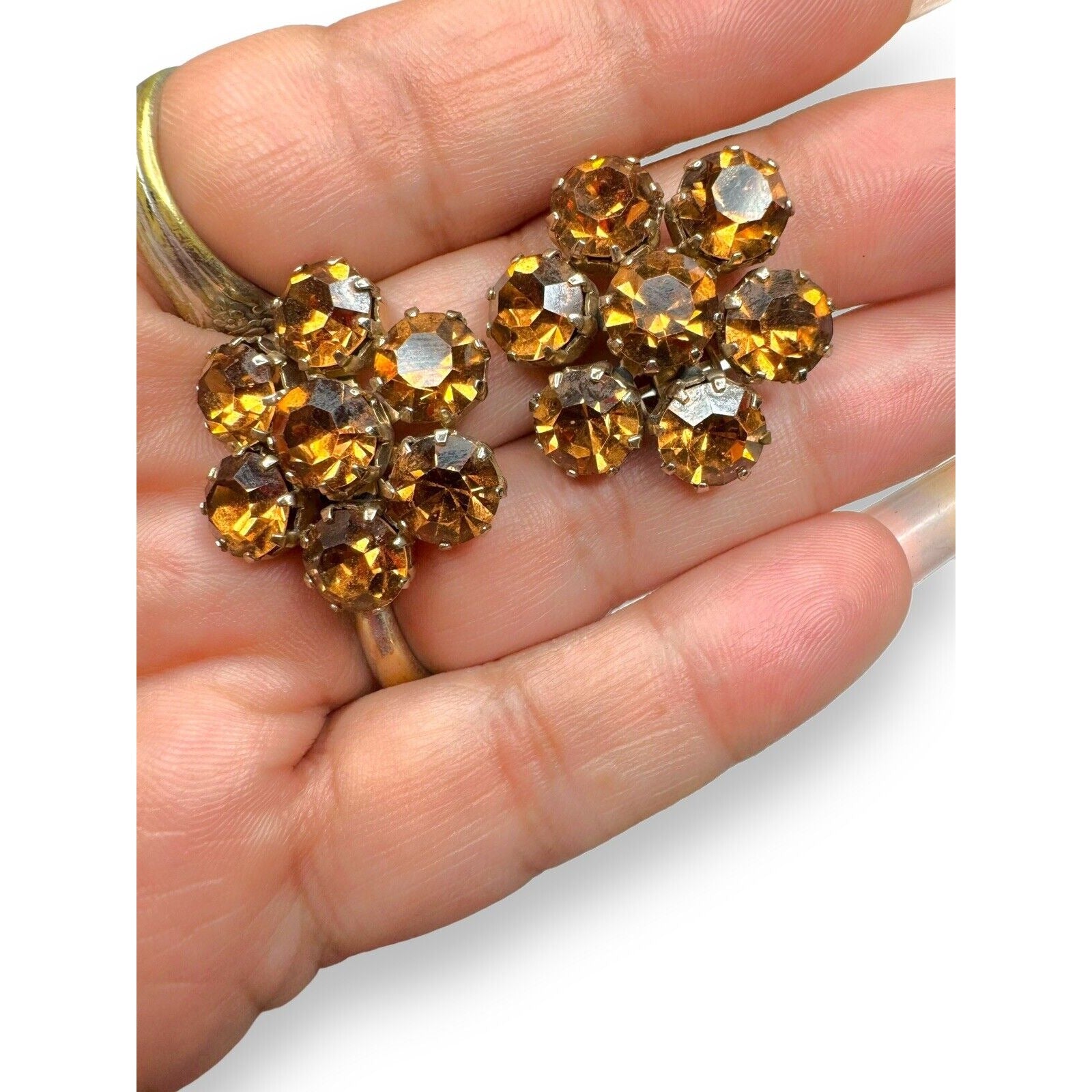 Weiss Vintage Brown Amber Rhinestone Clip On Earrings Gold Tone 1950s