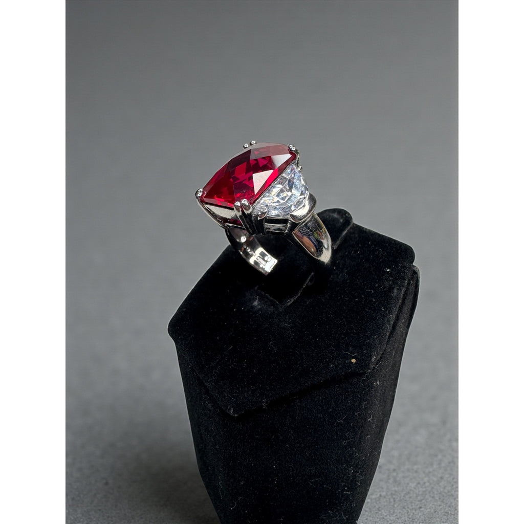 Red Lab Ruby Crystal Cocktail Ring Silver Tone UV Reactive Size 6.25