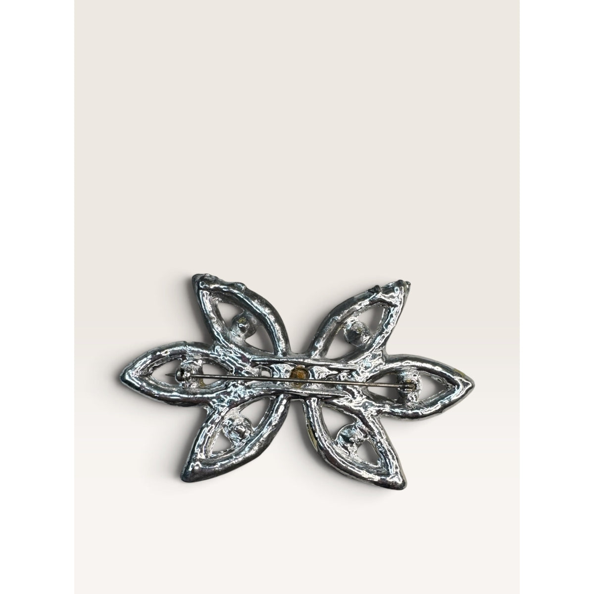 1930s Art Deco Clear Rhinestone Pot Metal Openwork Bow Flower Brooch 3.21"