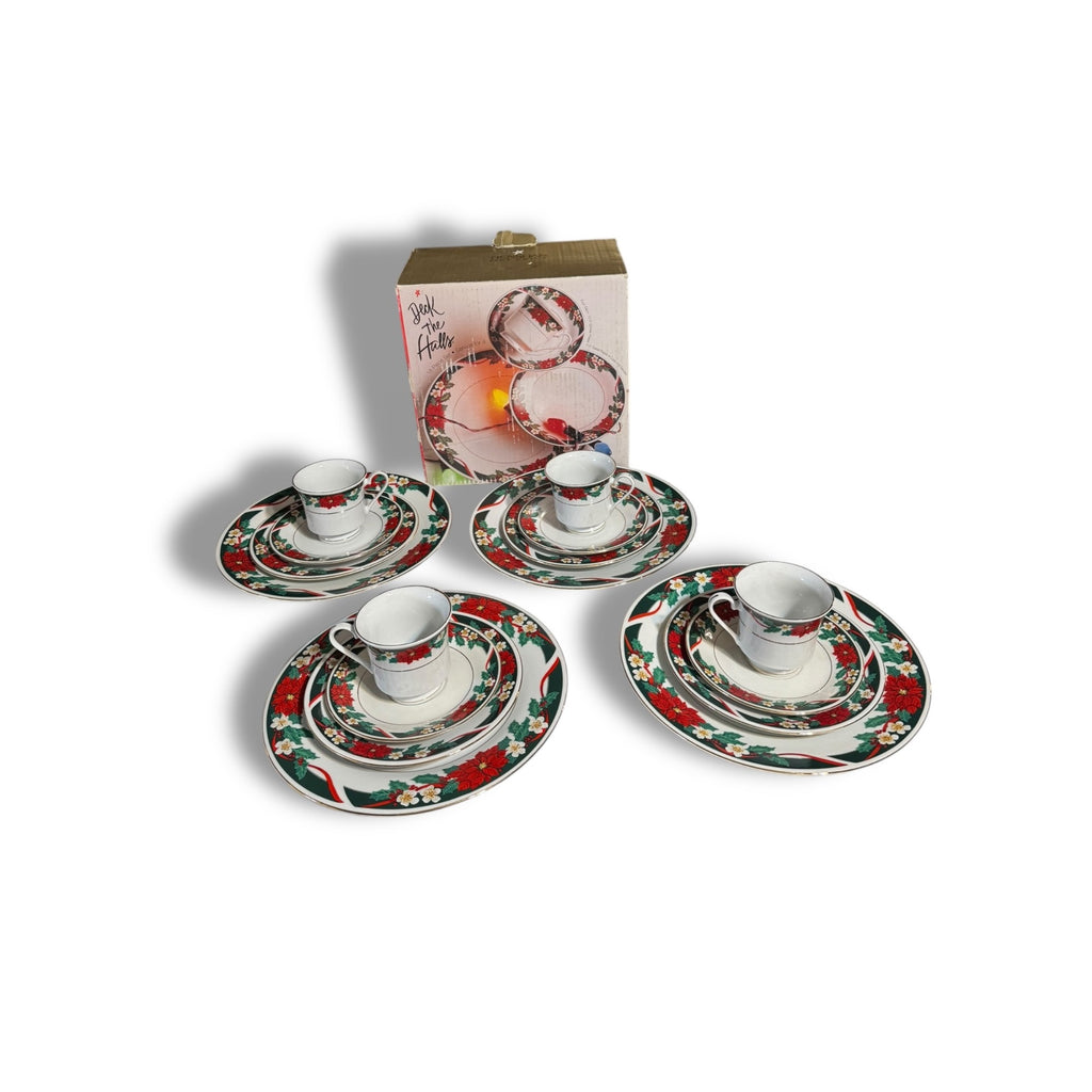 Tienshan Deck the Halls 16pc Dinnerware Set Service for 4 Holiday Vintage 1994