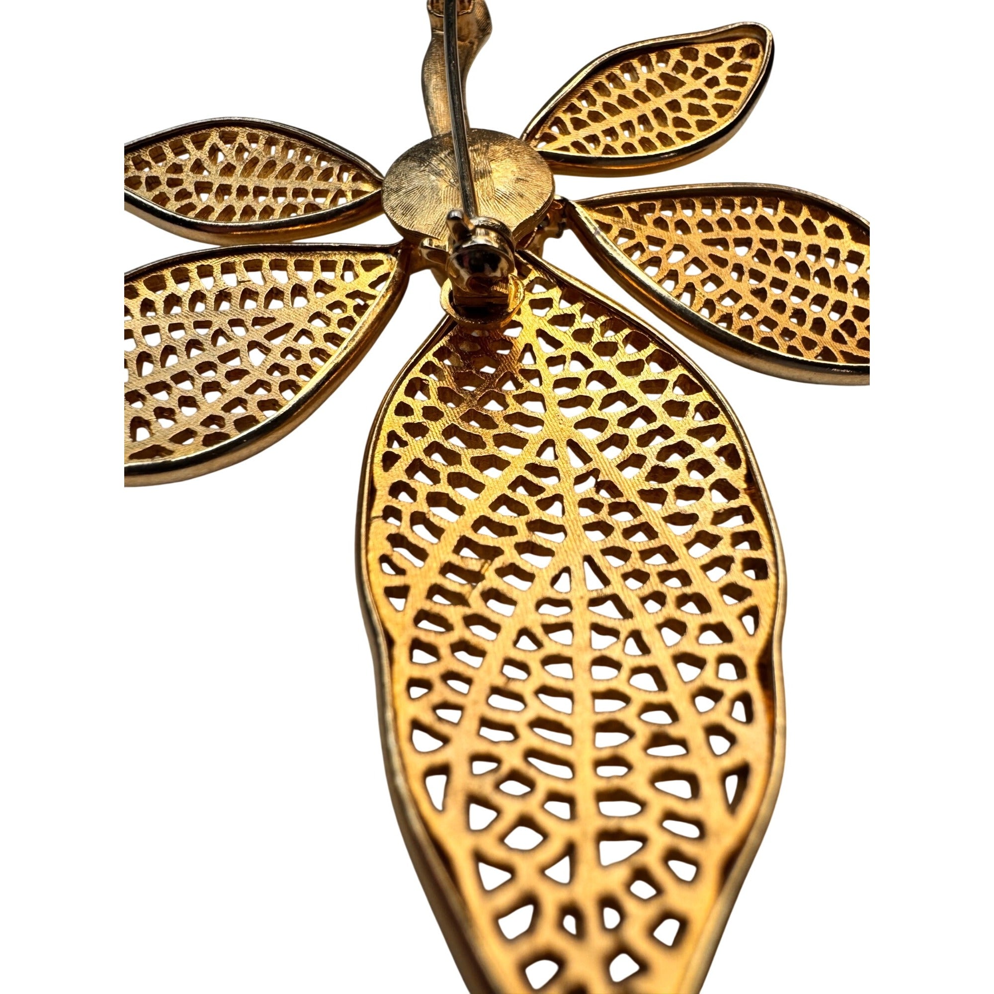 Filigree Leaf Brooch Gold Tone Openwork Floral 1970s Vintage