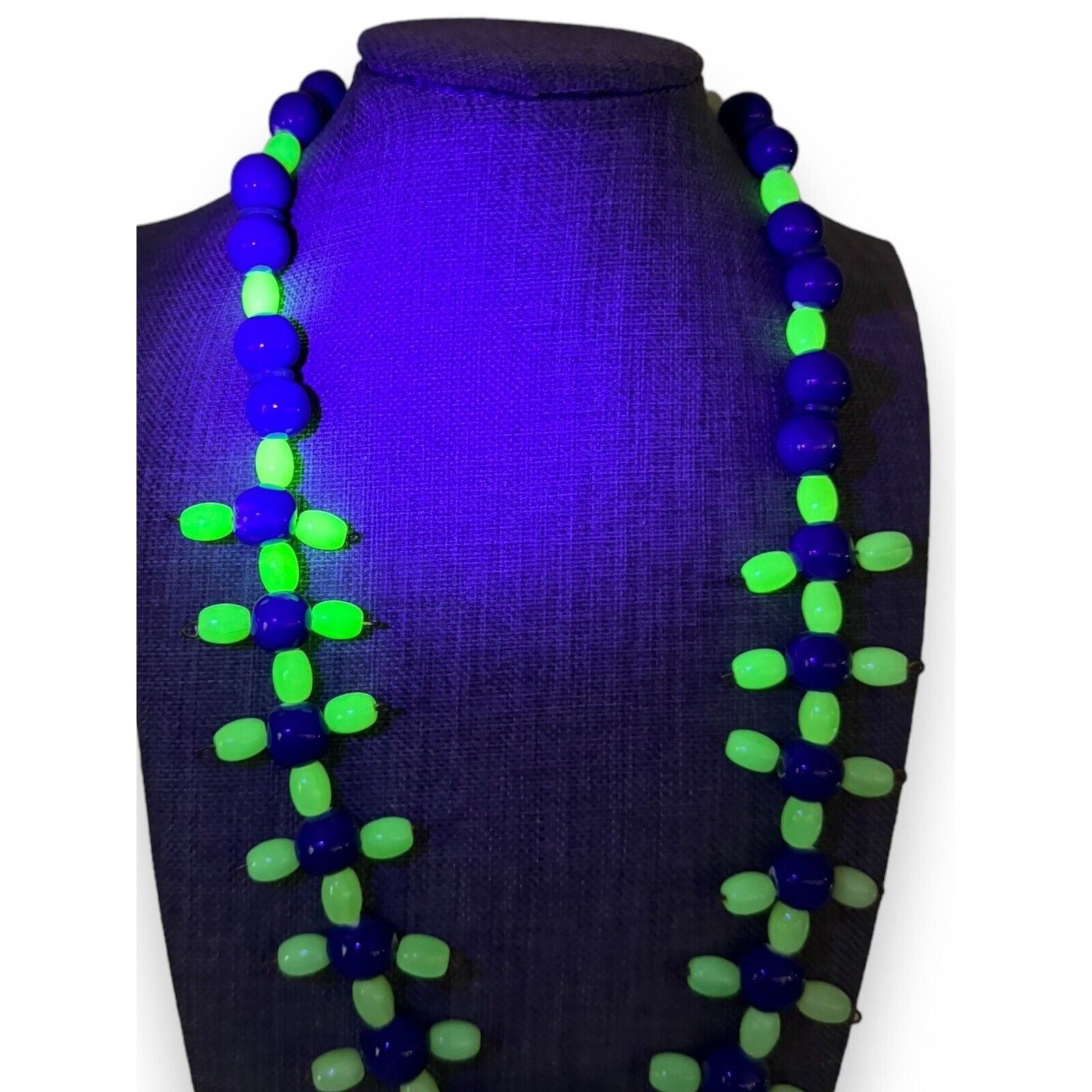 Vintage Green Uranium Glowing Glass Blue Ceramic Bead Necklace 21.5” Hook Clasp