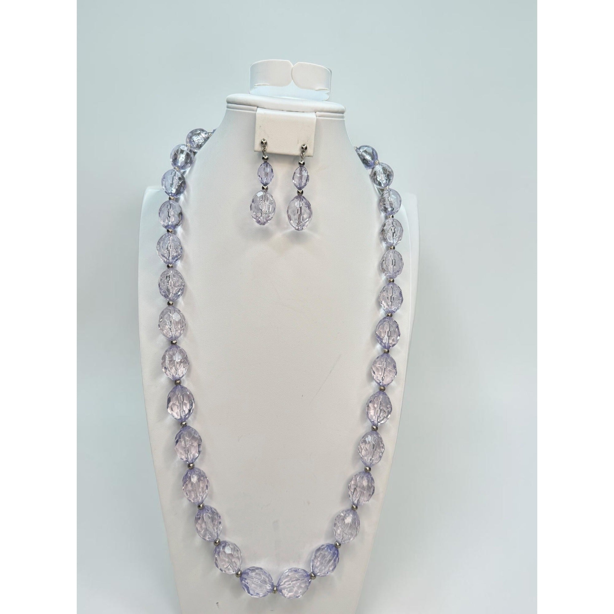 Light Lavender Faceted Acrylic Beaded Necklace Earrings Set 1980s Vintage
