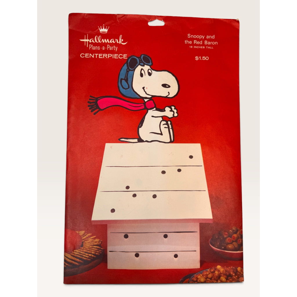 Hallmark Peanuts Snoopy Red Baron Doghouse Centerpiece Flying Ace 14" Box