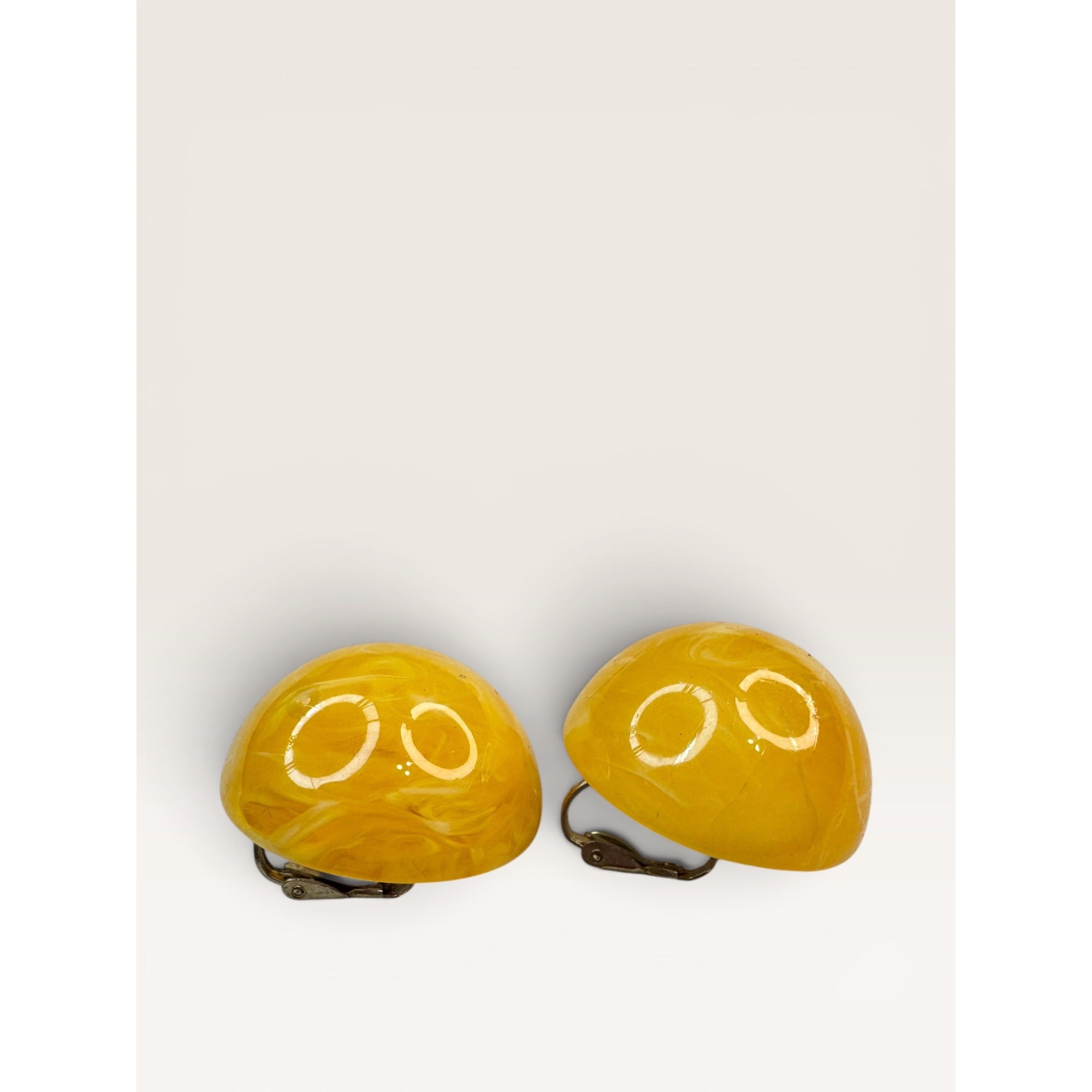 1960s Yellow Swirl Resin Bead Necklace Clip Earrings Set Hong Kong
