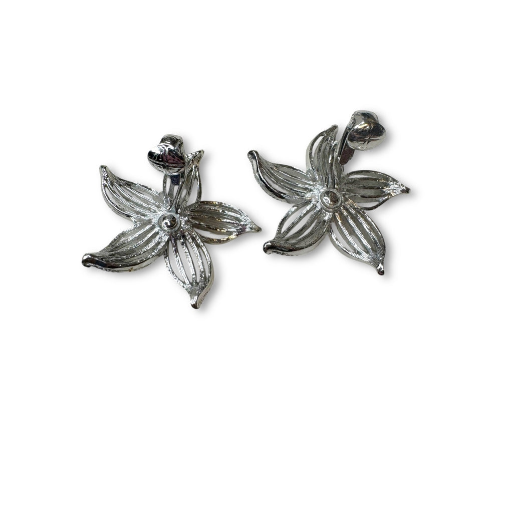 Sarah Coventry 1960s Moonflower Silvertone Brooch Earrings Set