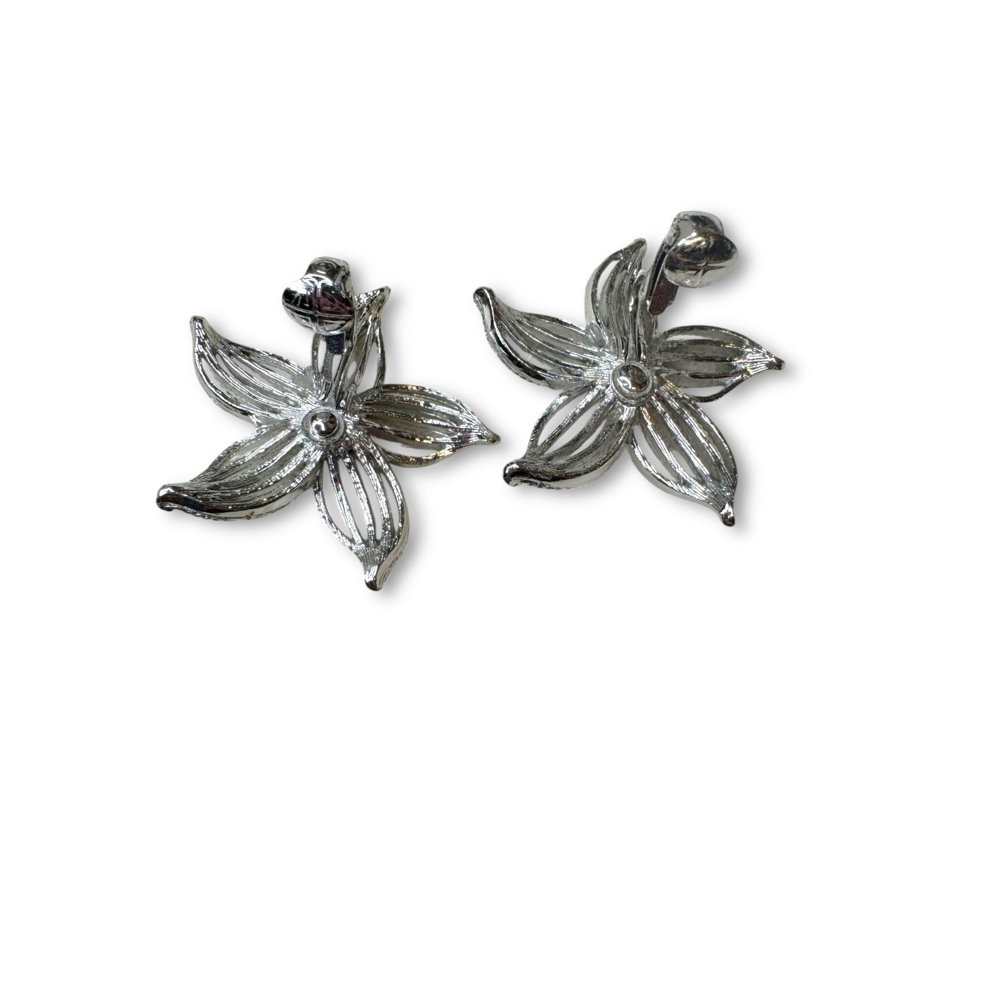 Sarah Coventry 1960s Moonflower Silvertone Brooch Earrings Set