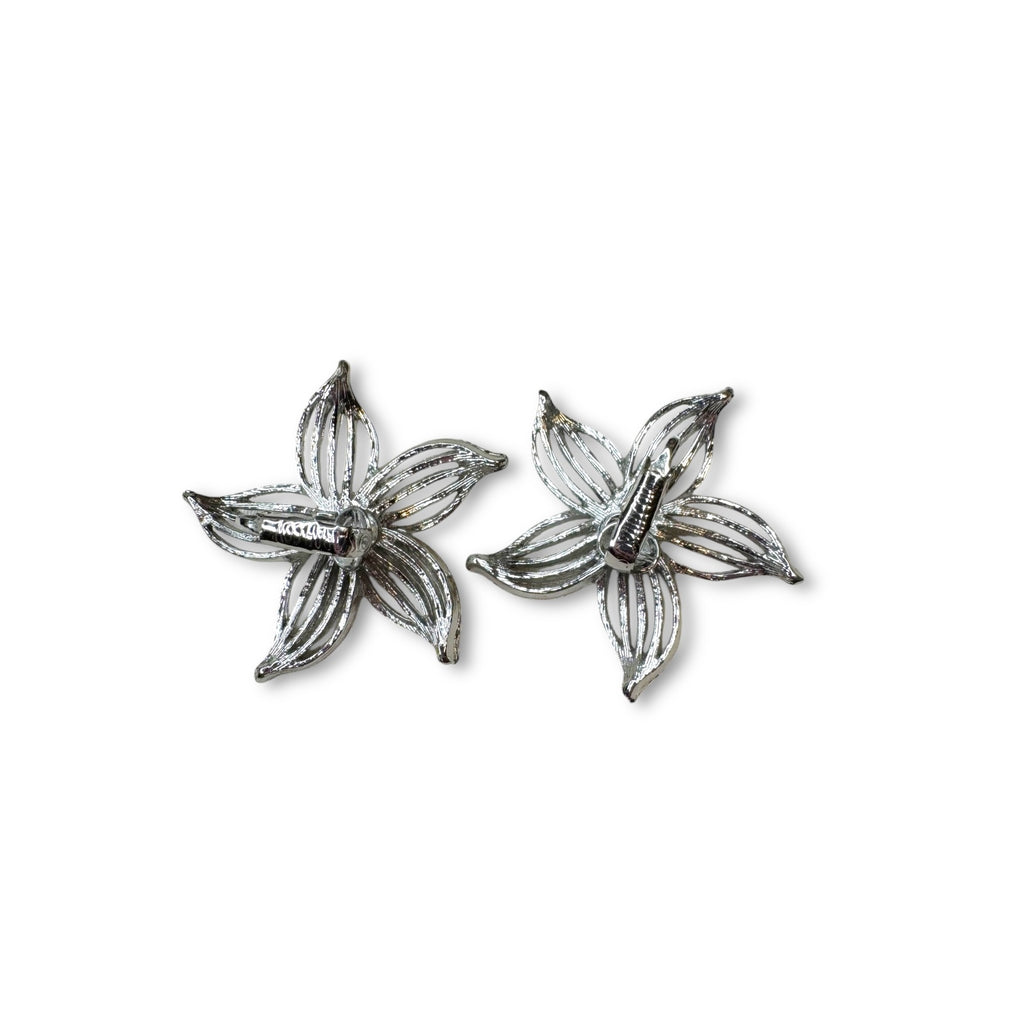 Sarah Coventry 1960s Moonflower Silvertone Brooch Earrings Set