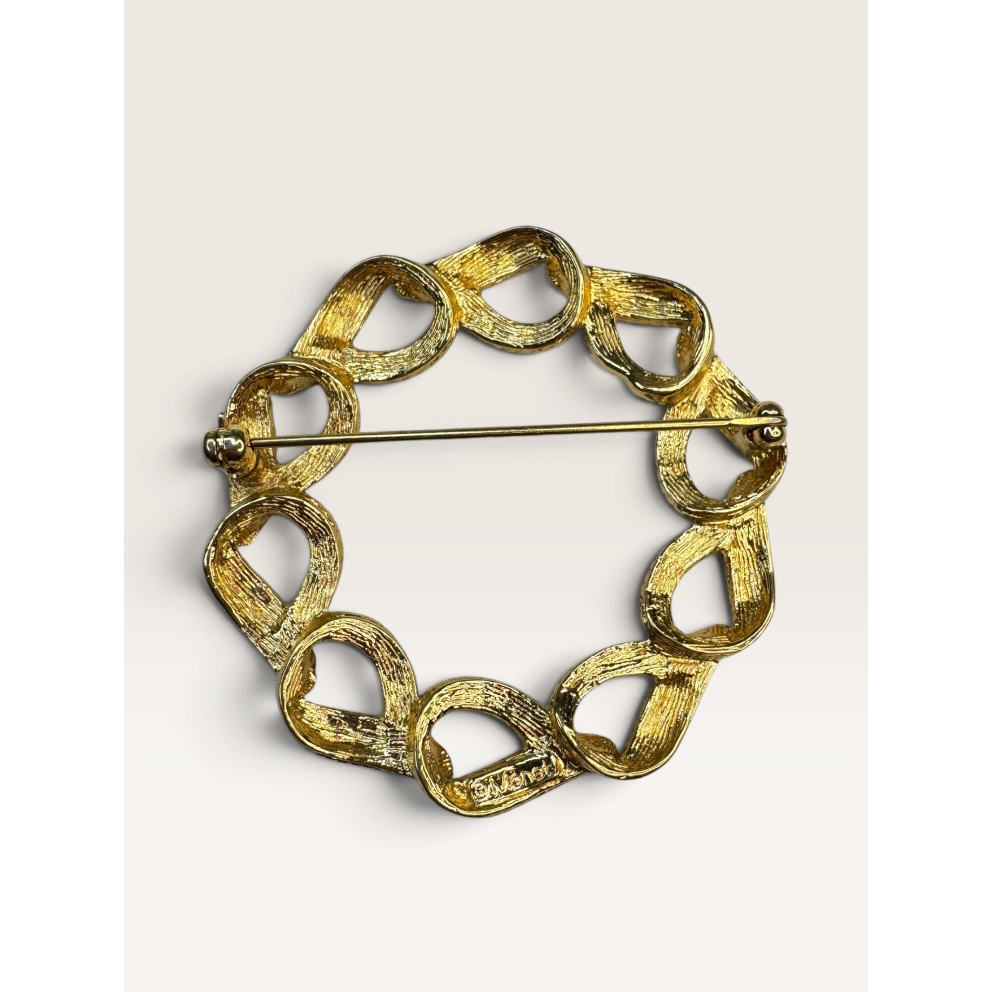Monet Vintage 1970s Gold Tone Textured Interlocking Loop Wreath Brooch 1.87" (