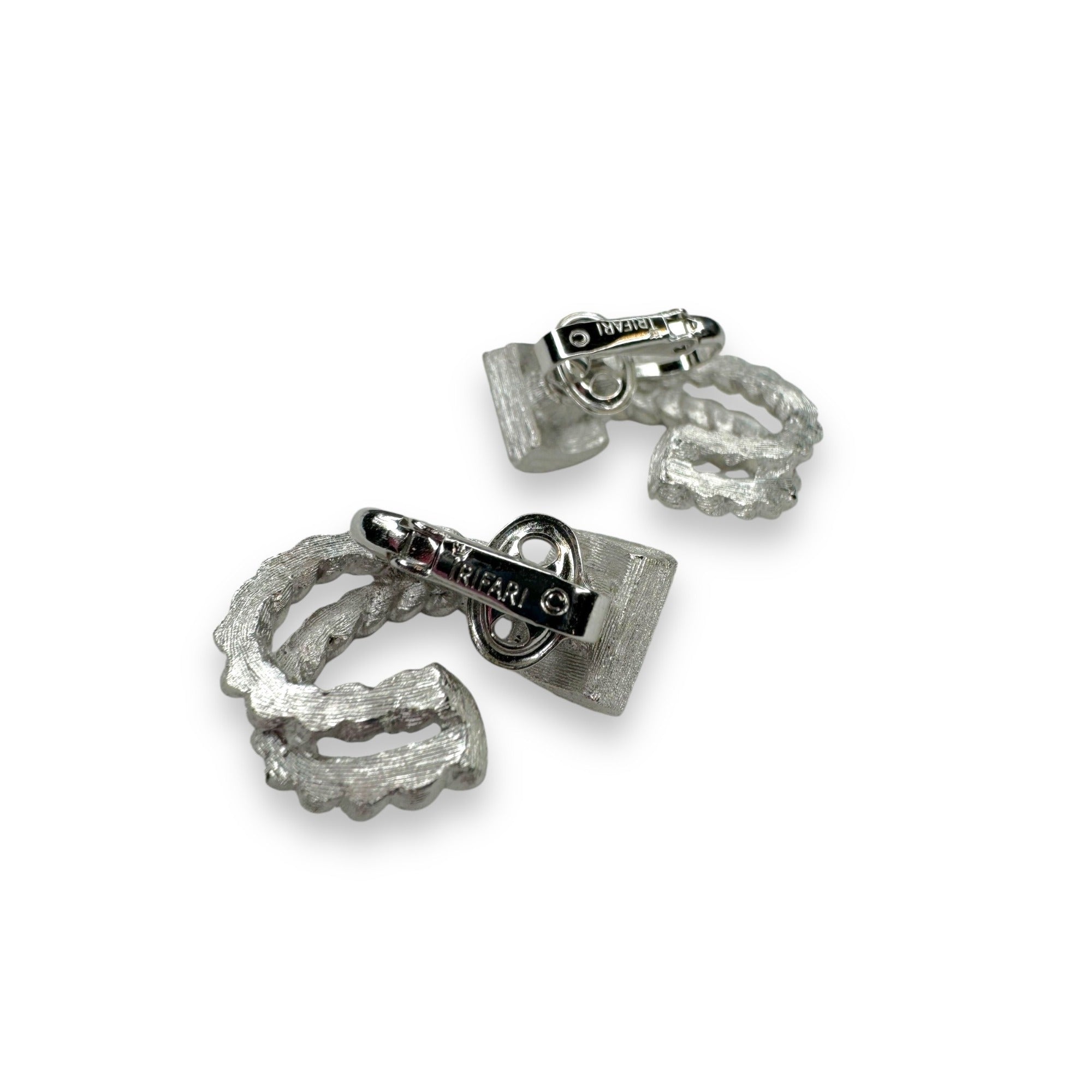 Vintage Crown Trifari Blue Crystal Silver Tone Clip-On Earrings