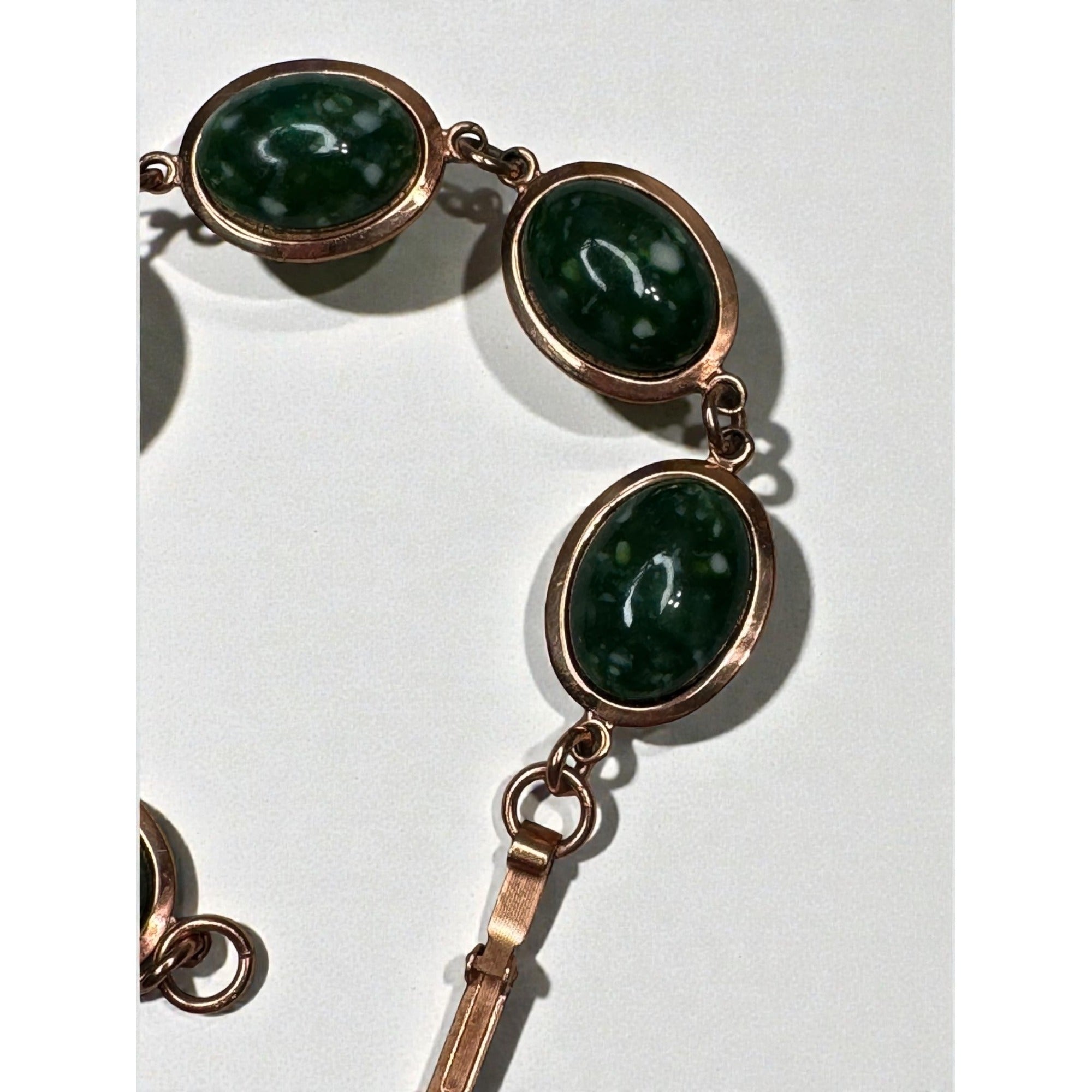 Green Speckled Cabochon Link Bracelet Copper Tone Oval Panels 1970s Vintage