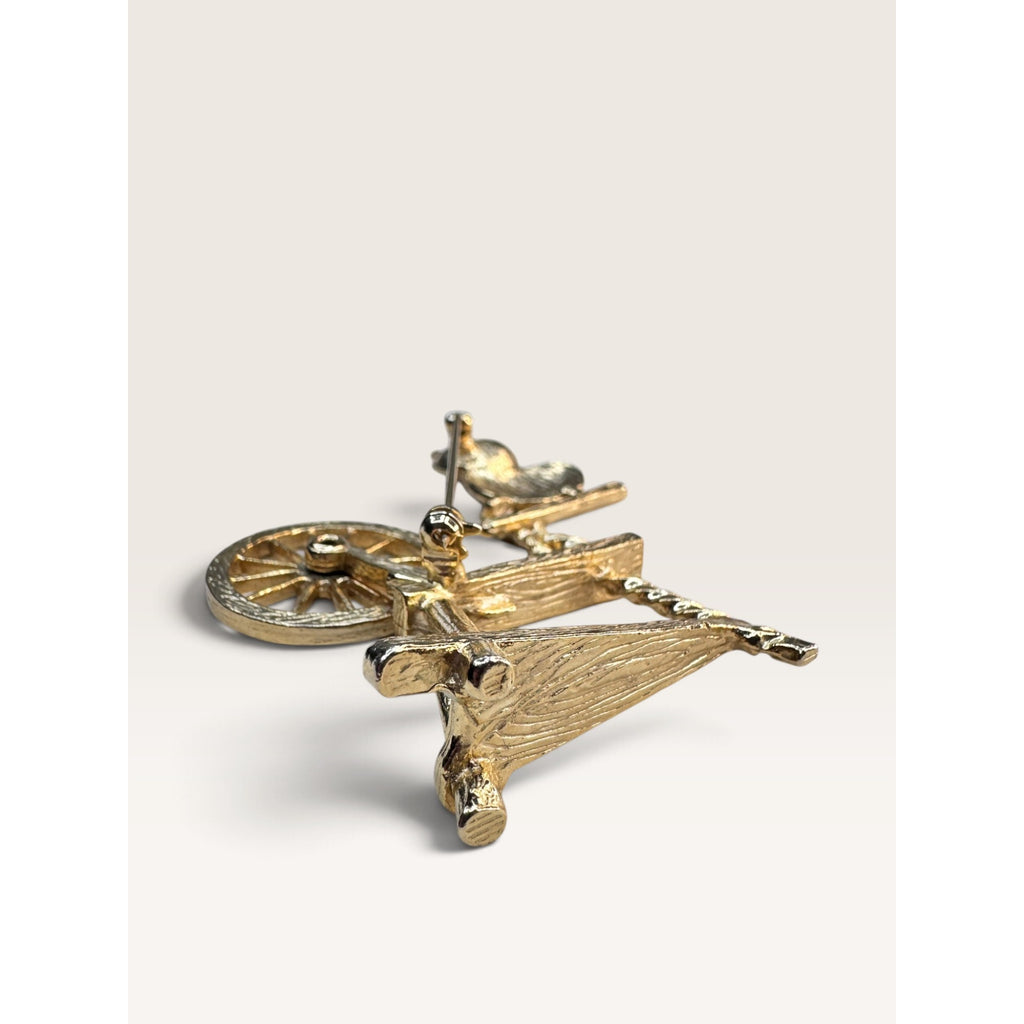 Vintage 1970s Gold Tone Spinning Wheel Distaff Novelty Brooch Pin Articulated