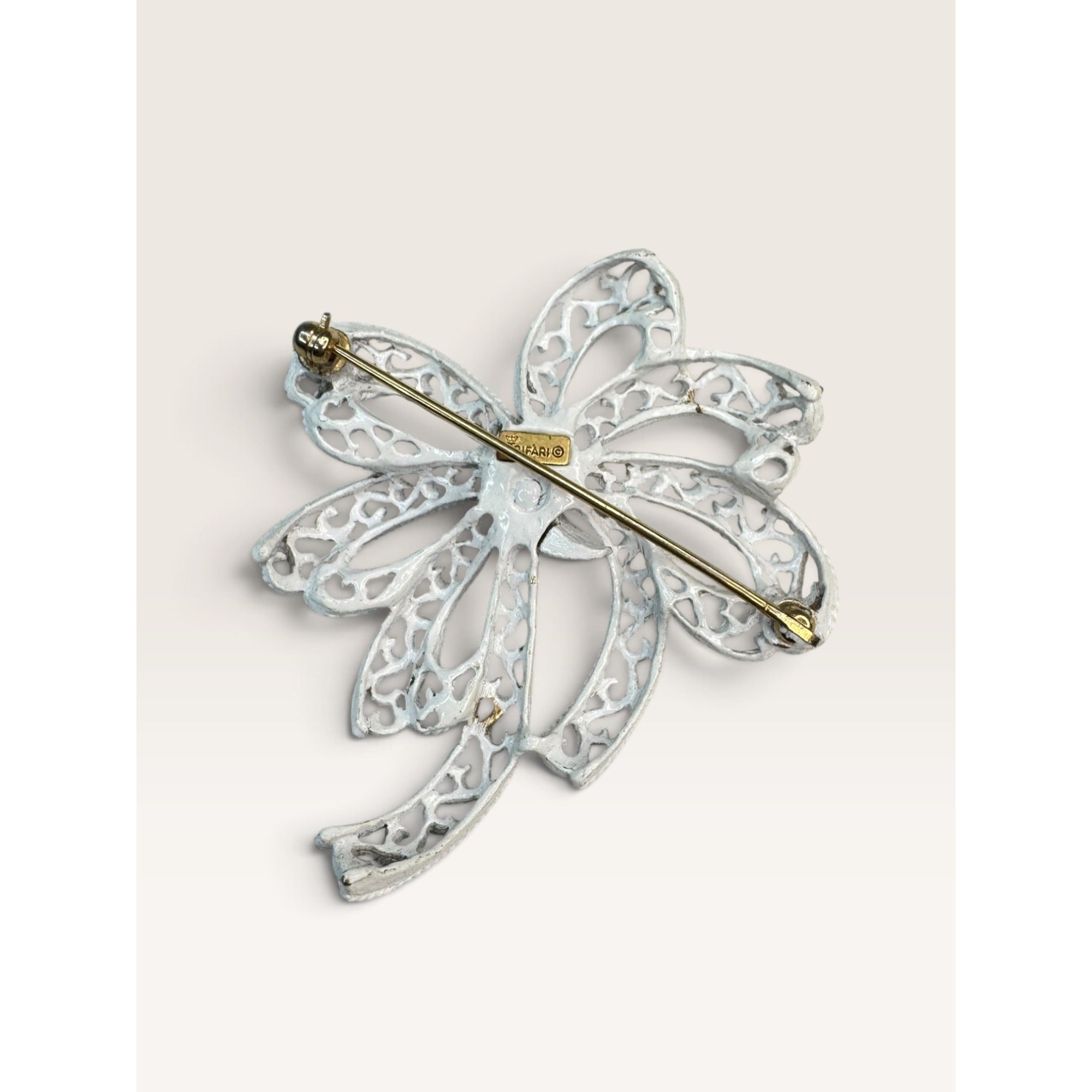 Crown Trifari 1960s Mid Century White Enamel Filigree Openwork Bow Brooch 2.46"