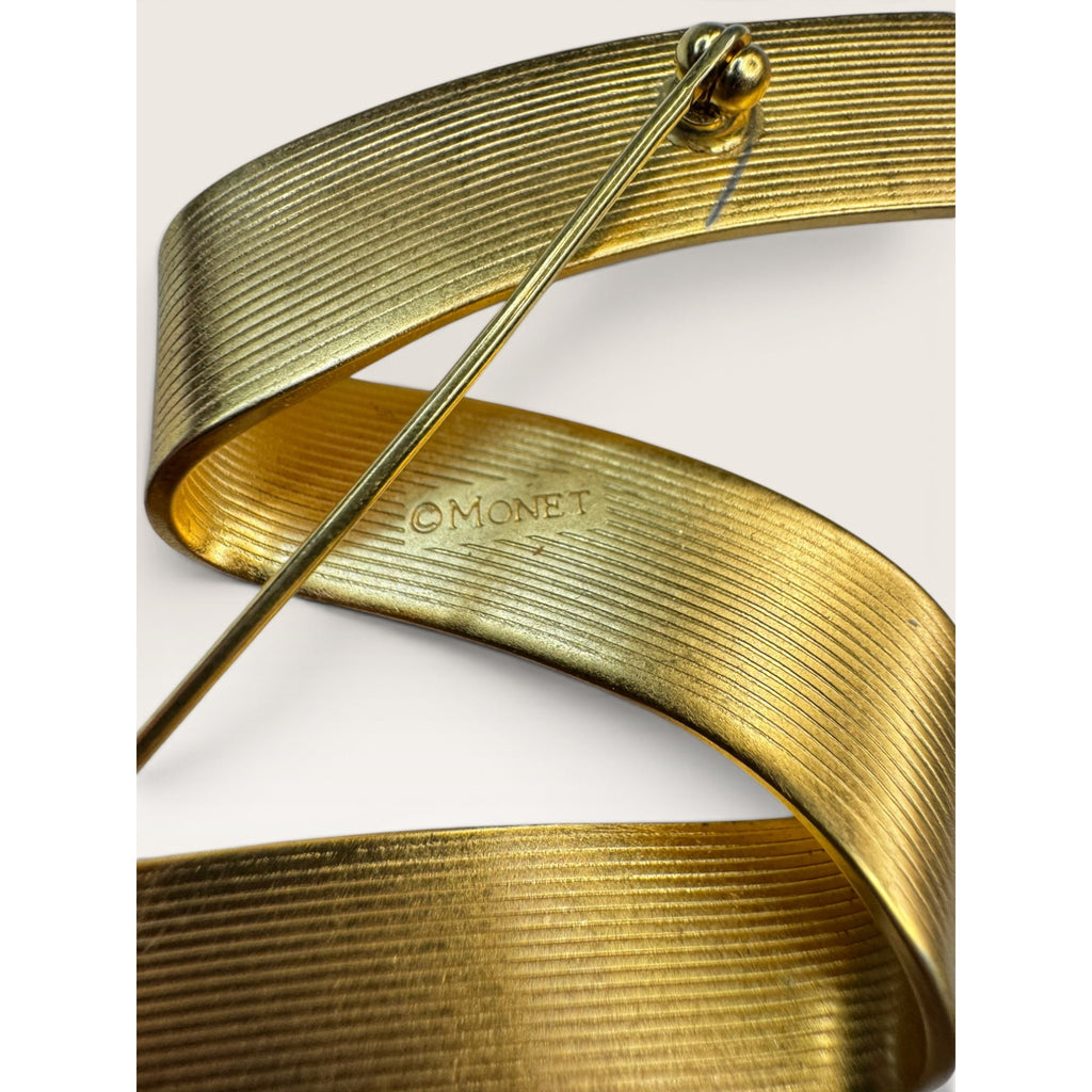Monet Vintage 1970s Brooch Gold Tone Brushed Ribbon Swirl  2.99"