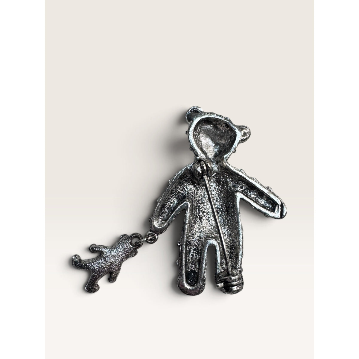 Vintage 1990s Lianna Silver Tone Textured Teddy Bear Dangle Brooch New
