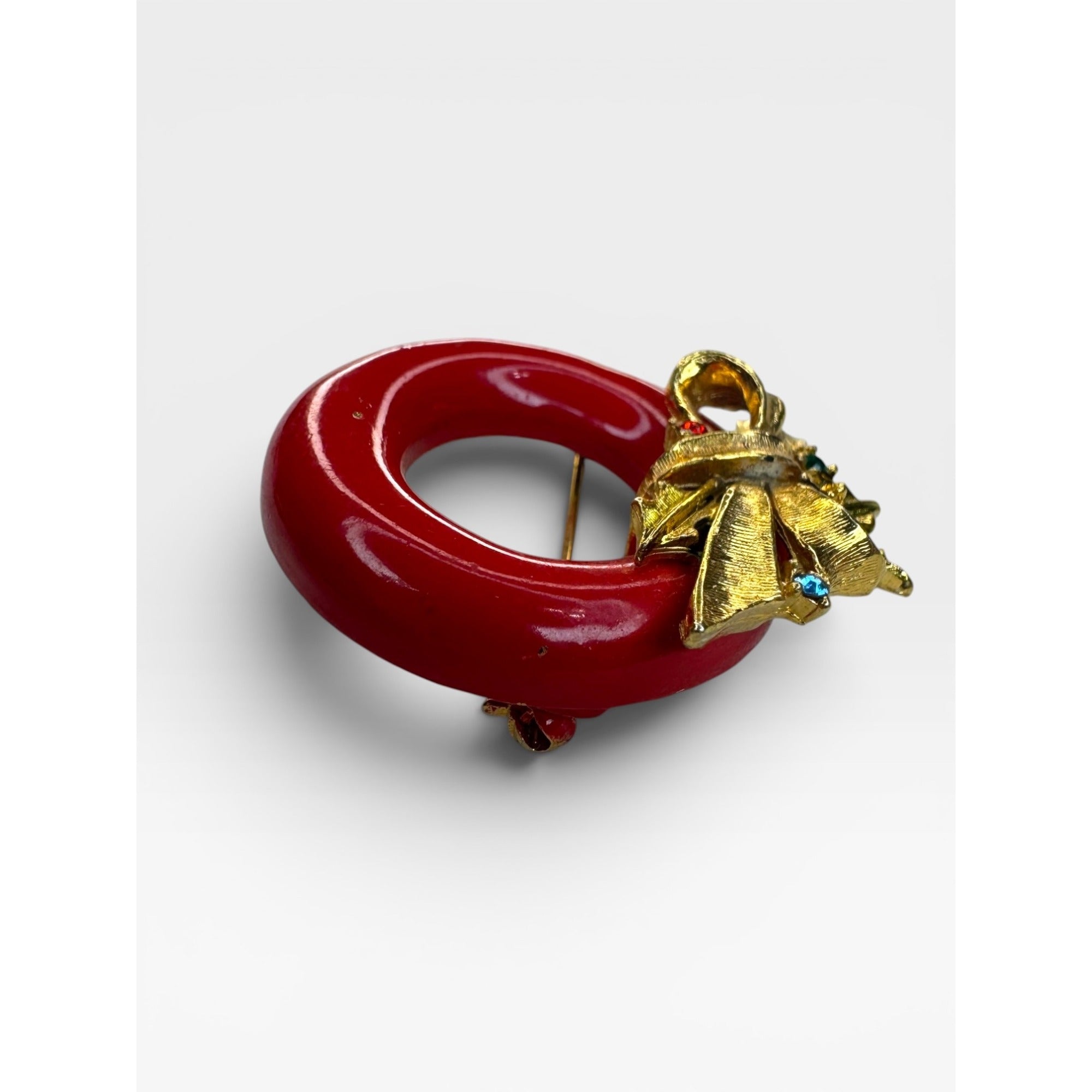 Mode Art Arthur Pepper Red Enamel Wreath Brooch Holiday Christmas