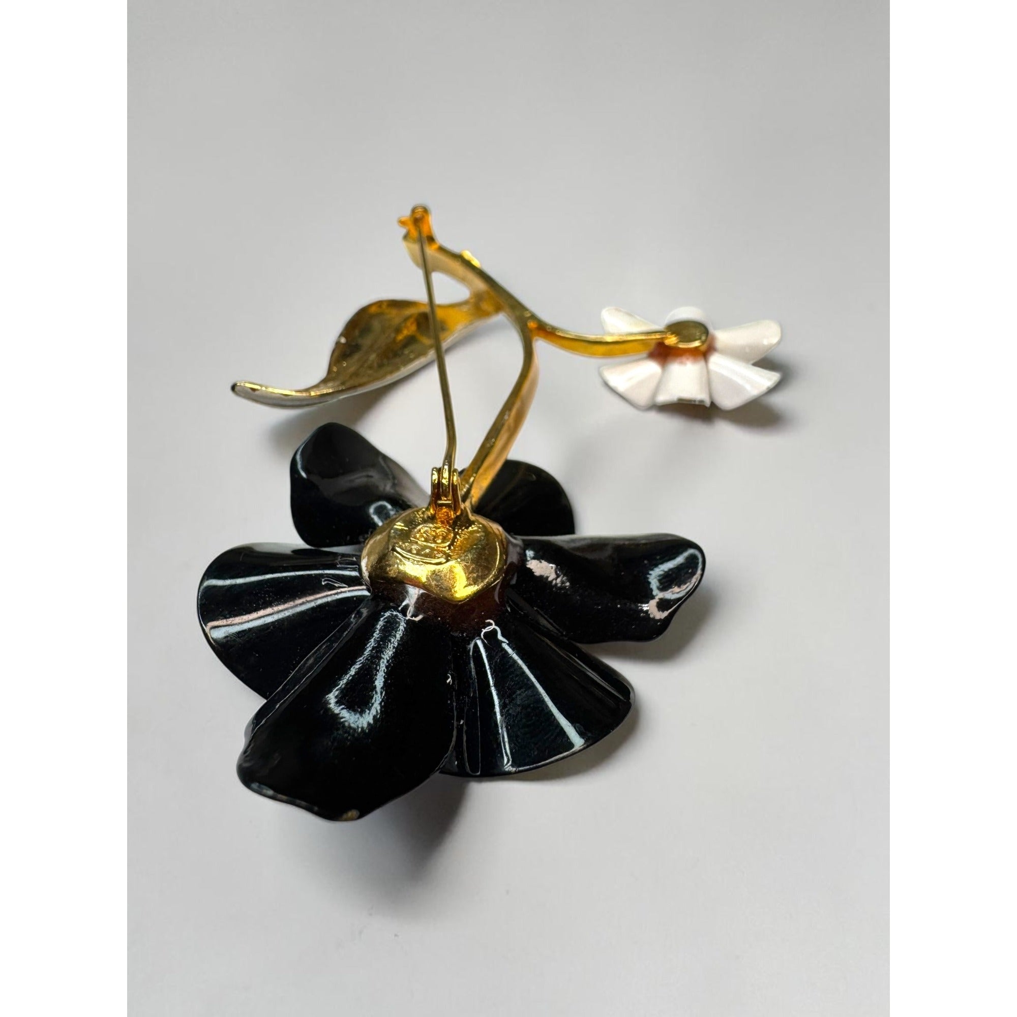 Avon Crystal Black White Enamel Flower Brooch Earrings Set 1970s Vintage