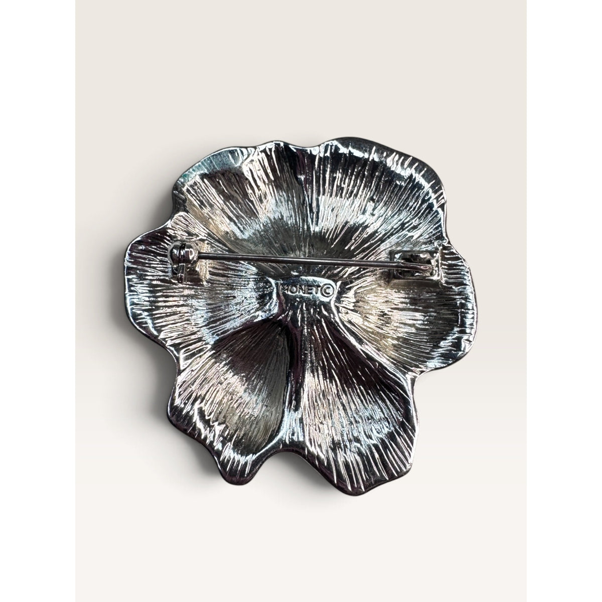 Monet Silver Tone Textured Pansy Flower Brooch Pin Vintage 1980s