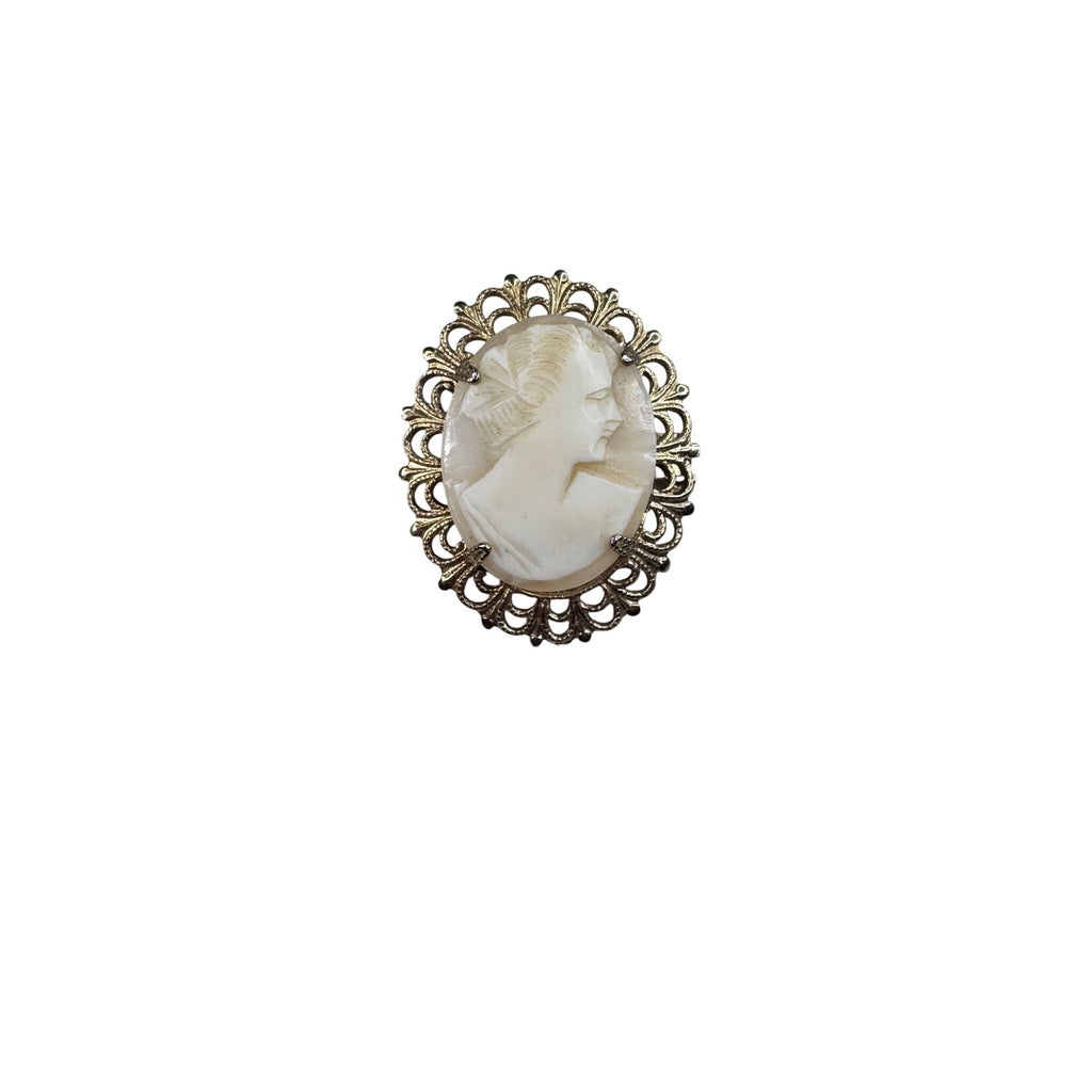 Unsigned Hand Carved Shell Cameo Brooch Right Facing Gold Tone Vintage