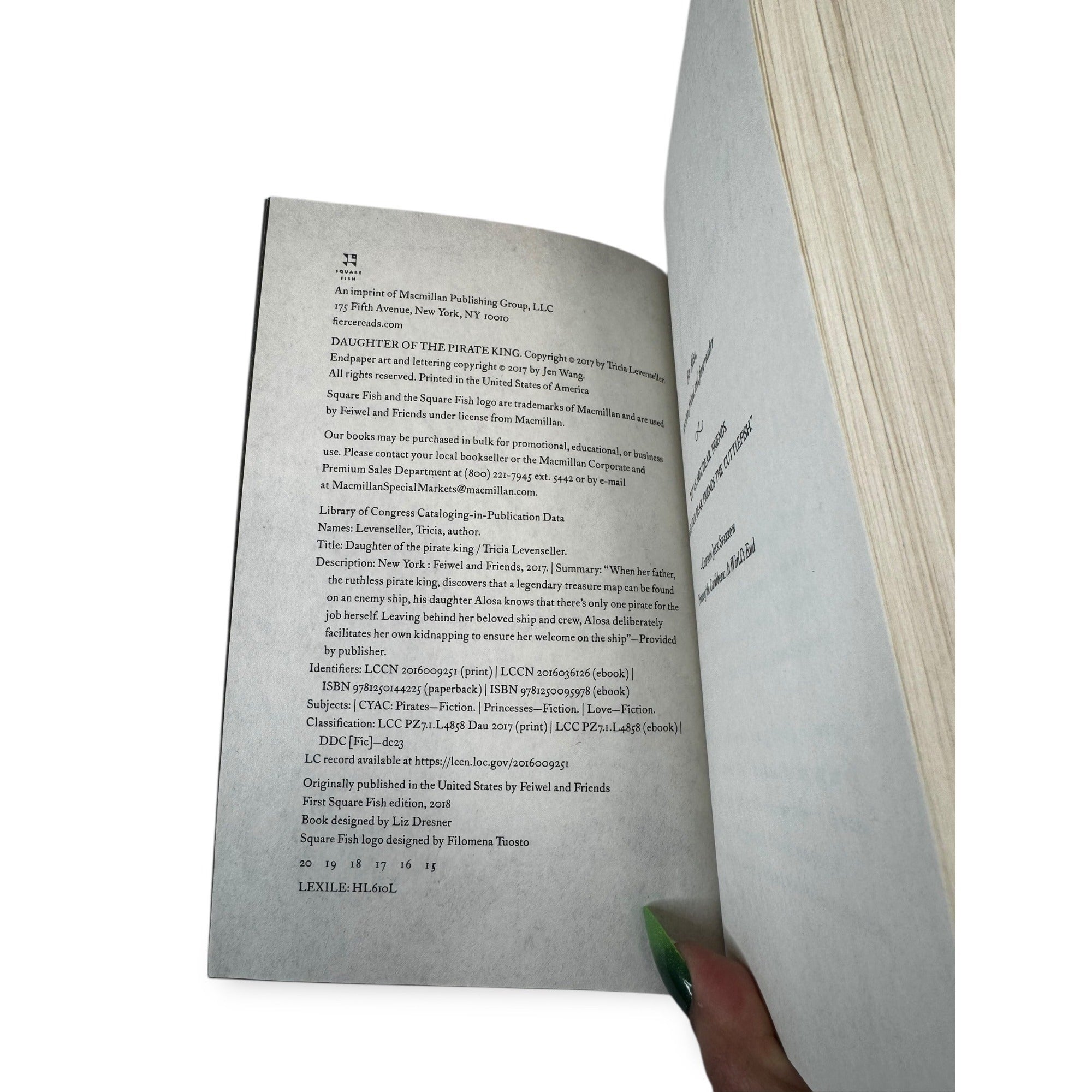 Daughter of the Pirate King Tricia Levenseller Paperback Fantasy Adventure 2017