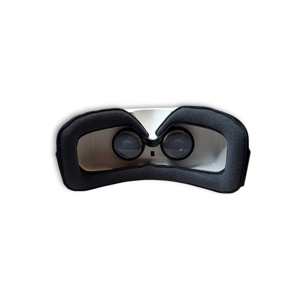 Samsung Gear VR Powered By Oculus Virtual Reality Headset Box Manual Unused Untested