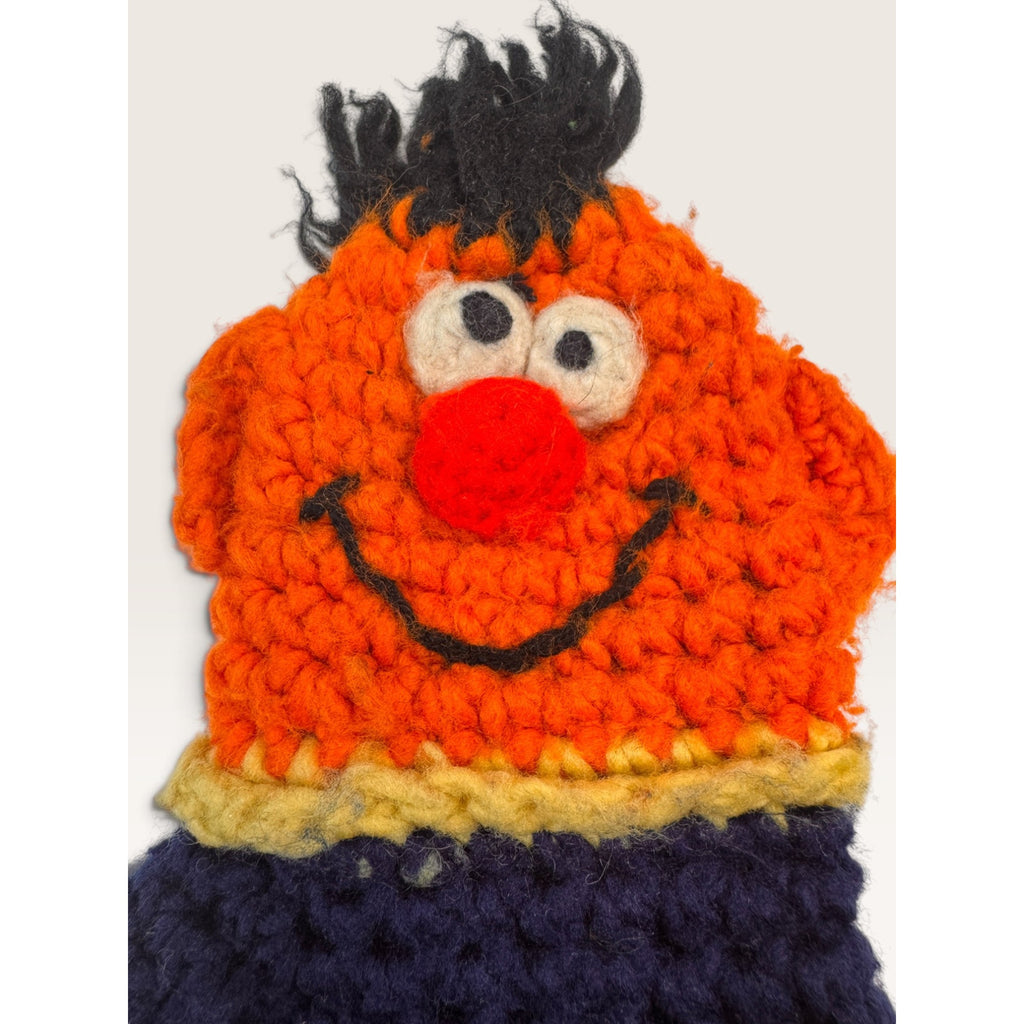 Vintage Sesame Street Bert and Ernie Hand Puppets Crochet Knit Mitts Taiwan Pair