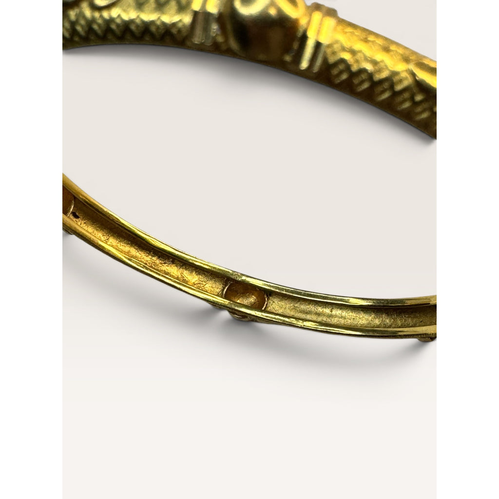 22K Gold Indian Bangle Bracelets Pair Hand Chased KDM Size 7.5 Vintage