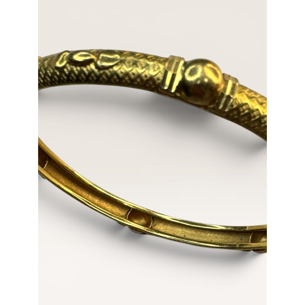 22K Gold Indian Bangle Bracelets Pair Hand Chased KDM Size 7.5 Vintage