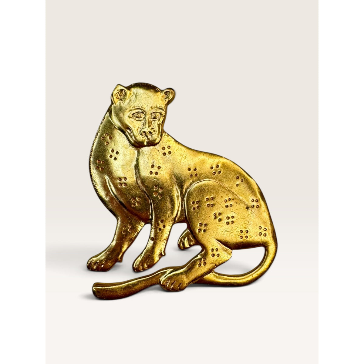 MMA 1985 Metropolitan Museum of Art Gold Tone Seated Leopard Brooch 1.76"